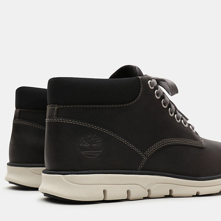 bradstreet leather chukka for men in grey