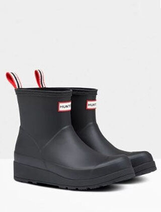 Low black wellies